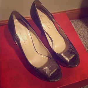 Platform metallic leather shoes